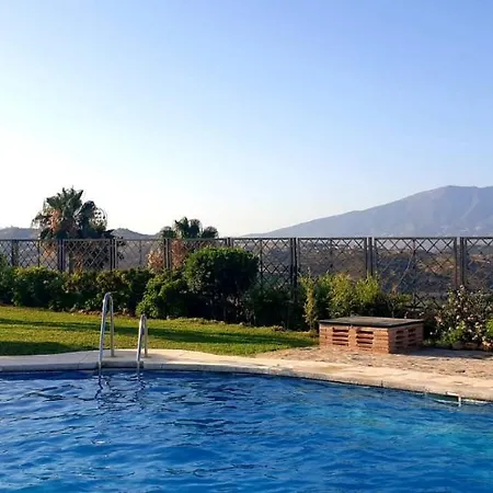 Chalet Calamijas Holidays * Malaga